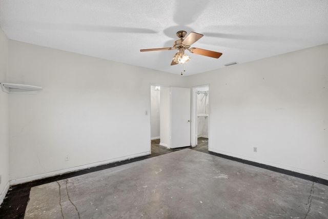 2755 NE 28th Avenue E2, Lighthouse Point, FL 33064