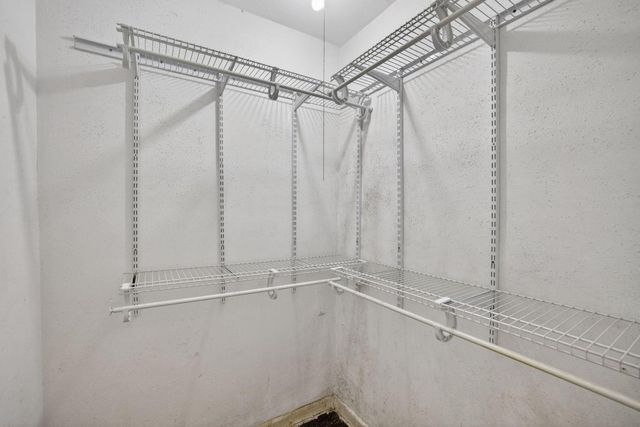 2755 NE 28th Avenue E2, Lighthouse Point, FL 33064