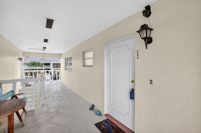 2755 NE 28th Avenue E2, Lighthouse Point, FL 33064