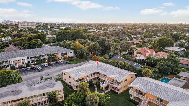 2755 NE 28th Avenue E2, Lighthouse Point, FL 33064