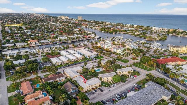 2755 NE 28th Avenue E2, Lighthouse Point, FL 33064