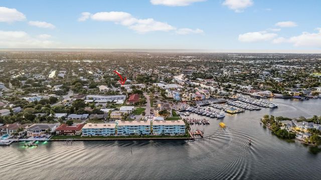 2755 NE 28th Avenue E2, Lighthouse Point, FL 33064