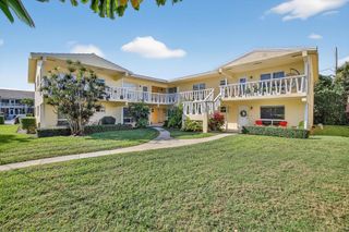 2755 NE 28th Avenue E2, Lighthouse Point, FL 33064