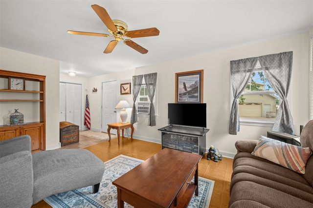 52653 Lakeview Drive, Dowagiac, MI 49047