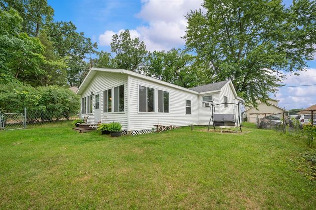 52653 Lakeview Drive, Dowagiac, MI 49047