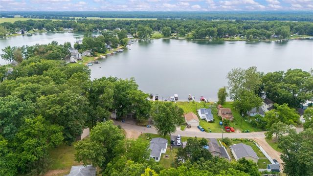52653 Lakeview Drive, Dowagiac, MI 49047