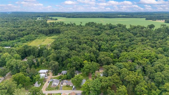 52653 Lakeview Drive, Dowagiac, MI 49047