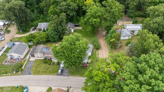 52653 Lakeview Drive, Dowagiac, MI 49047