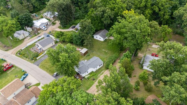 52653 Lakeview Drive, Dowagiac, MI 49047