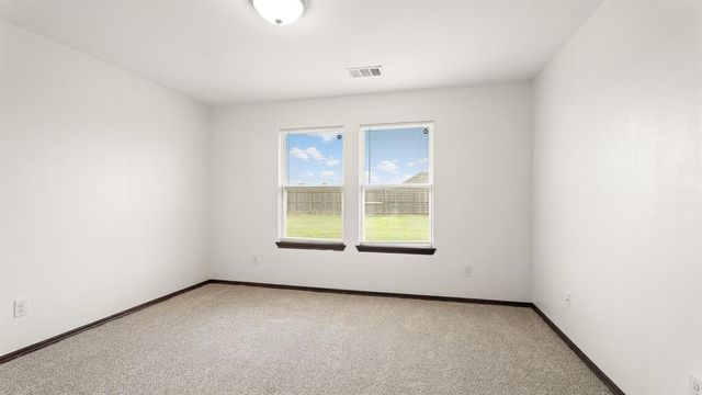 229 Evermore Lane, Yukon, OK 73099