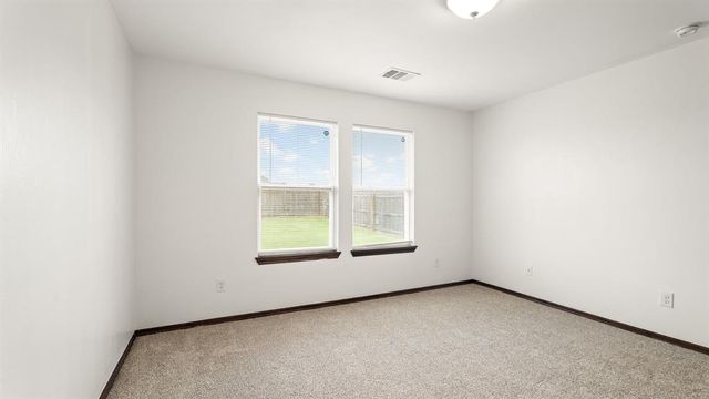 229 Evermore Lane, Yukon, OK 73099