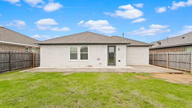 229 Evermore Lane, Yukon, OK 73099