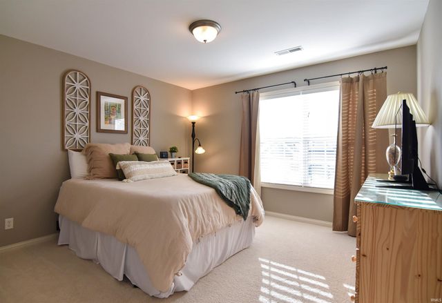 2730 Aruba Court, Evansville, IN 47725