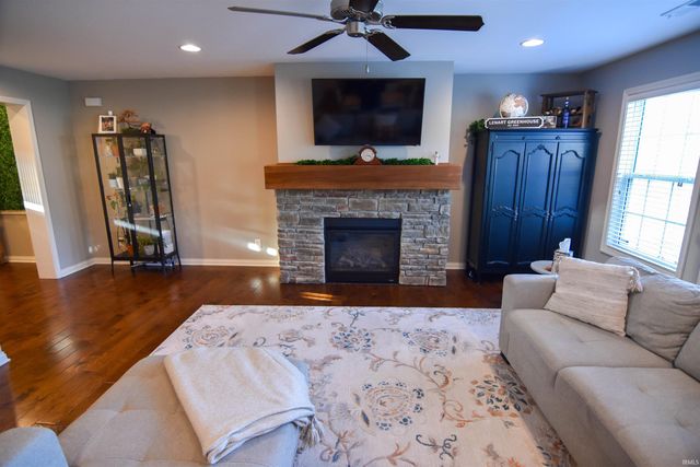 2730 Aruba Court, Evansville, IN 47725