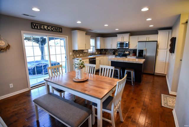 2730 Aruba Court, Evansville, IN 47725