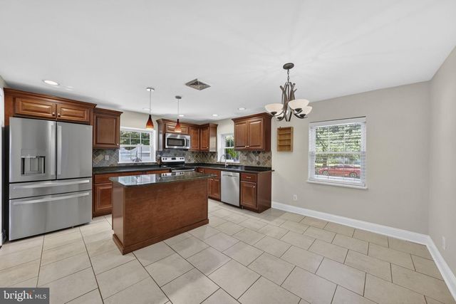 66 BIRCHWOOD KNOLL, Lawrence Township, NJ 08648