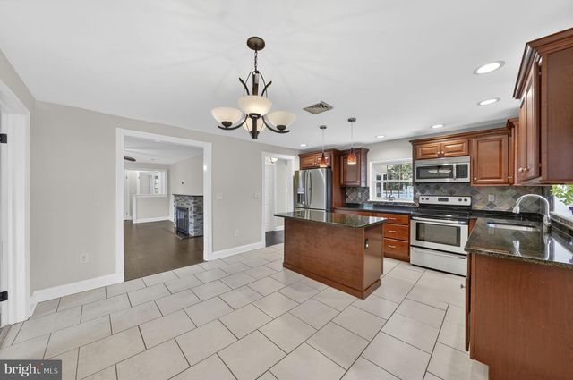 66 BIRCHWOOD KNOLL, Lawrence Township, NJ 08648