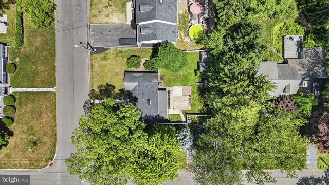 66 BIRCHWOOD KNOLL, Lawrence Township, NJ 08648