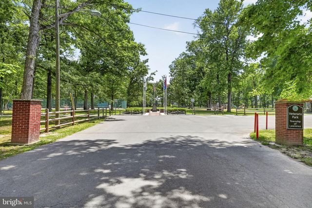 66 BIRCHWOOD KNOLL, Lawrence Township, NJ 08648