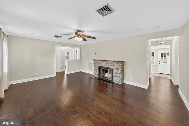 66 BIRCHWOOD KNOLL, Lawrence Township, NJ 08648