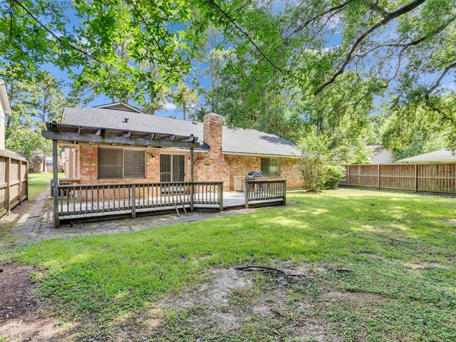 2030 Lone Rock Drive, Houston, TX 77339