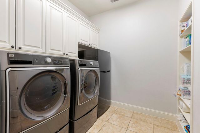 34130 Mill Creek Way, Pinehurst, TX 77362