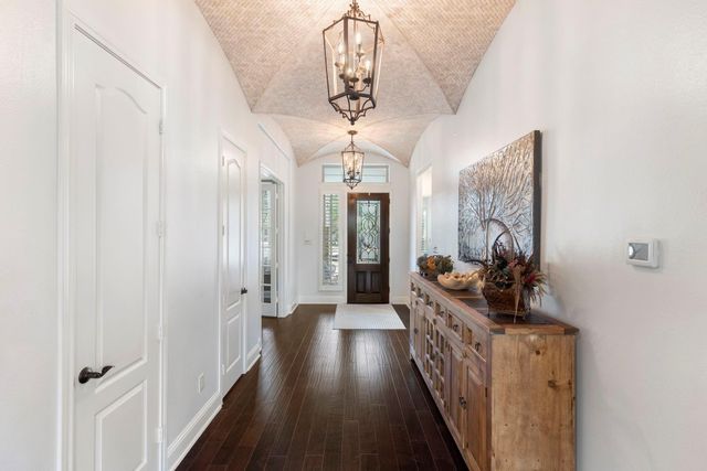 34130 Mill Creek Way, Pinehurst, TX 77362