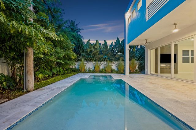 827 N Lake Avenue, Delray Beach, FL 33483