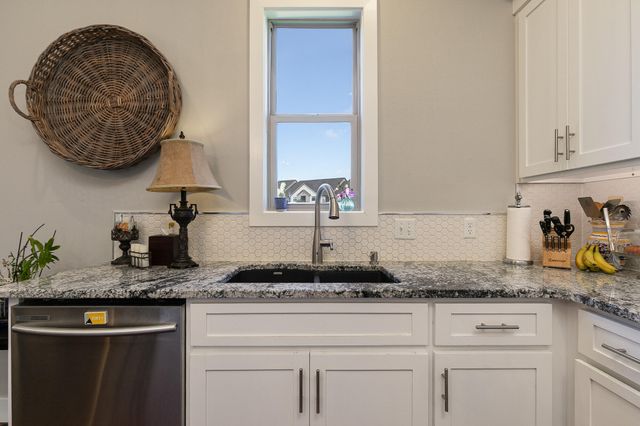 703 N Fox Hill Circle, Nixa, MO 65714