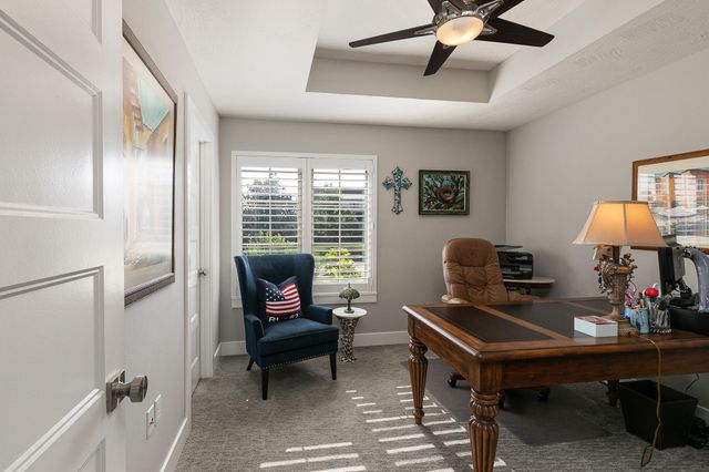 703 N Fox Hill Circle, Nixa, MO 65714