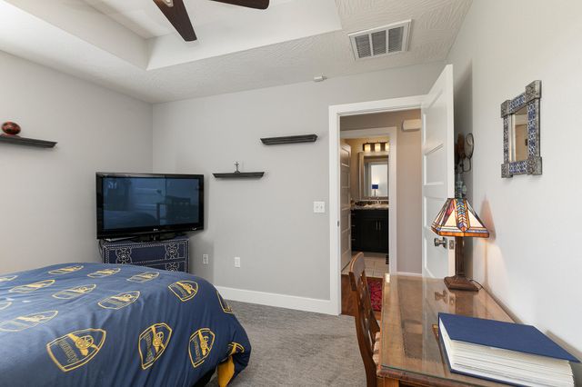 703 N Fox Hill Circle, Nixa, MO 65714