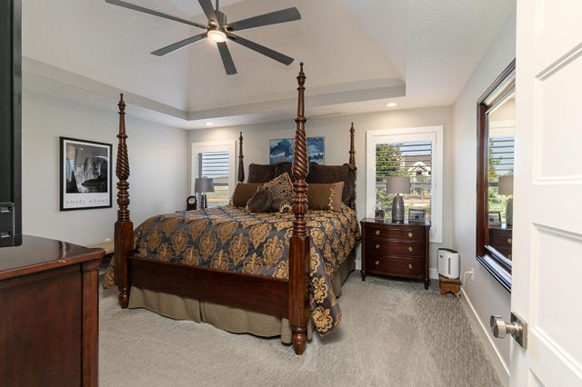 703 N Fox Hill Circle, Nixa, MO 65714