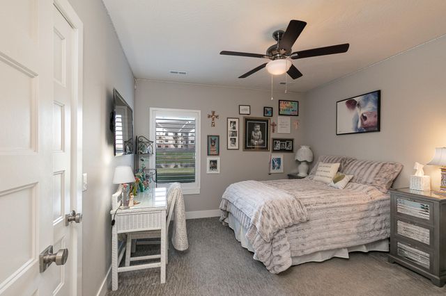 703 N Fox Hill Circle, Nixa, MO 65714