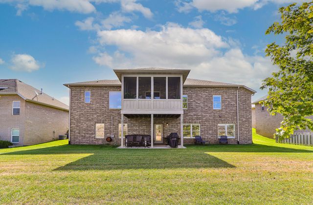 703 N Fox Hill Circle, Nixa, MO 65714
