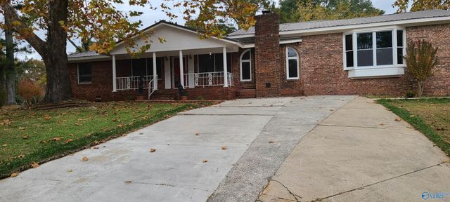 4830 Kyle Lane NW, Huntsville, AL 35810