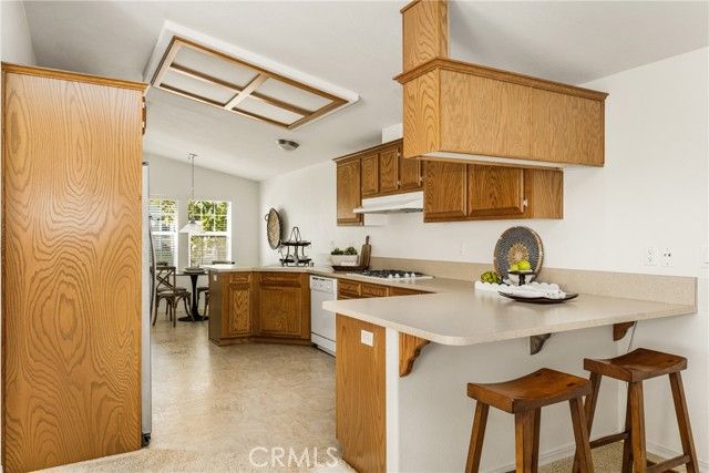 2621 Forest Lake, Santa Ana, CA 92705