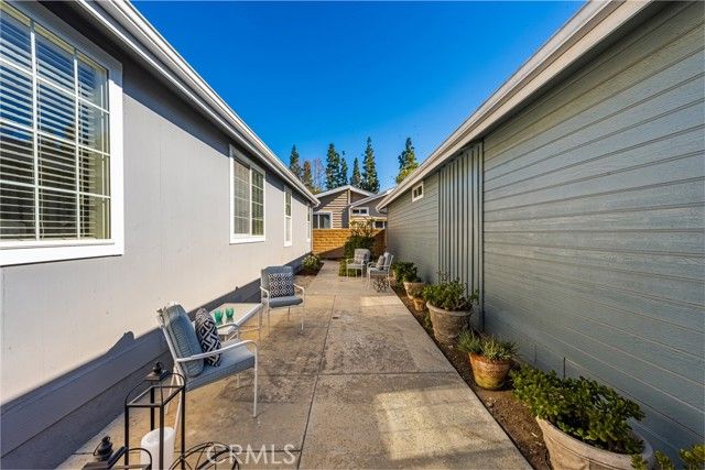 2621 Forest Lake, Santa Ana, CA 92705