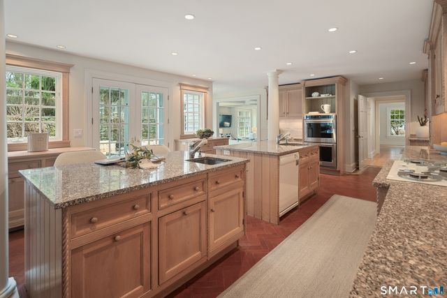 6 Cloudy Lane, Darien, CT 06820