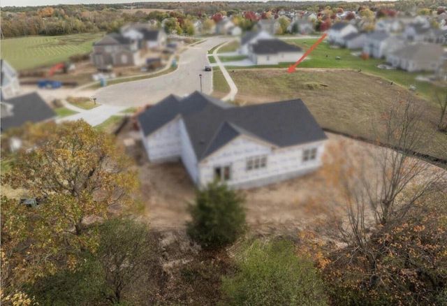 504 Woodside COURT, West Bend, WI 53095