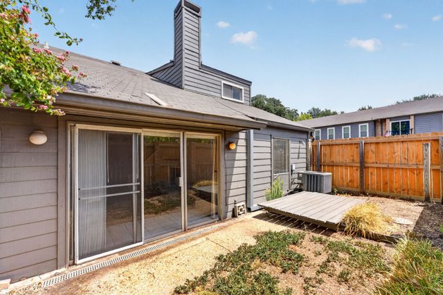 7432 E Northwest Highway 112, Dallas, TX 75231