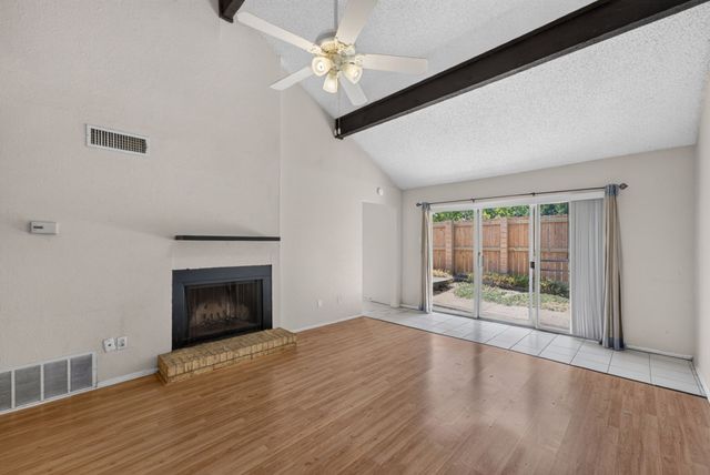 7432 E Northwest Highway 112, Dallas, TX 75231