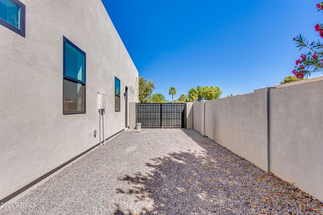 5439 E Bloomfield Road, Scottsdale, AZ 85254