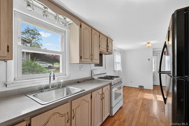11 Bradley Lane, Walden, NY 12586