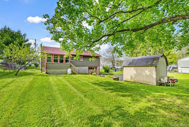 11 Bradley Lane, Walden, NY 12586