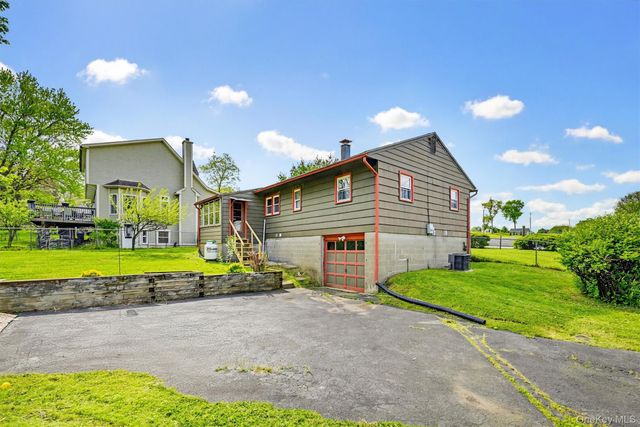 11 Bradley Lane, Walden, NY 12586