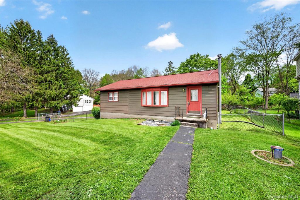 11 Bradley Lane, Walden, NY 12586