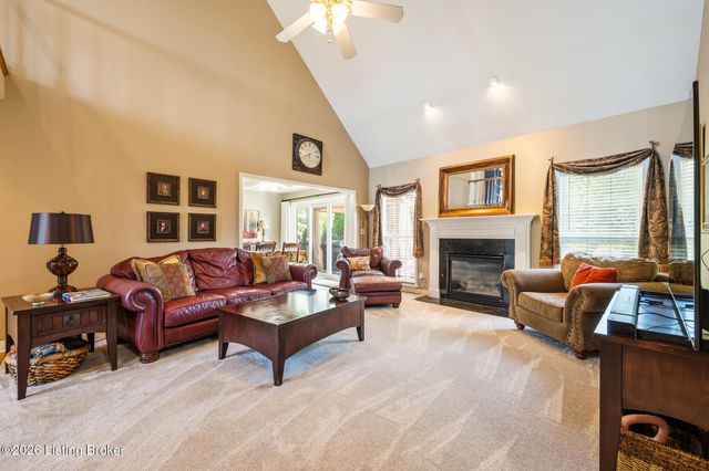 4414 Sycamore Forest Pl, Louisville, KY 40245