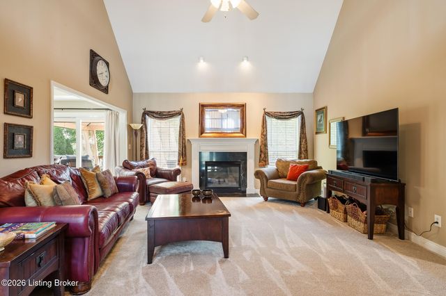 4414 Sycamore Forest Pl, Louisville, KY 40245