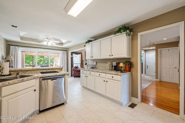 4414 Sycamore Forest Pl, Louisville, KY 40245