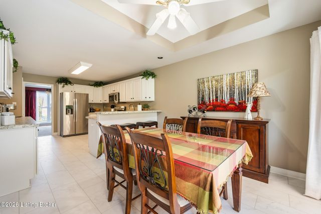 4414 Sycamore Forest Pl, Louisville, KY 40245